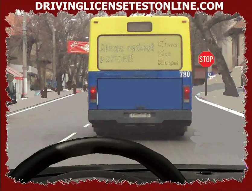 Stop 표지판이 나오면 다음 교차로에서 올바르게 진행하는 방법 ?