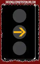 Can you turn right at this traffic light ?