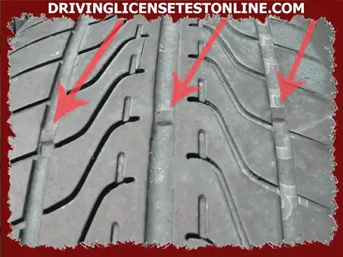 Až dosáhne hloubka drážek, musím vyměnit pneumatiky: