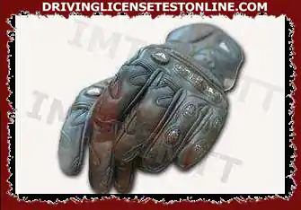 Găng tay mà người lái nên đeo về cơ bản là để bảo vệ anh ta trong...