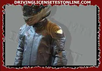 오토바이 운전자는 가죽 재킷을 착용해야 합니다.