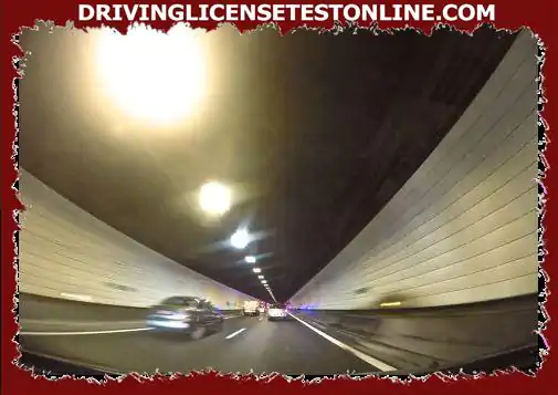 De in acht te nemen veiligheidsafstand in een tunnel kan worden aangegeven door: