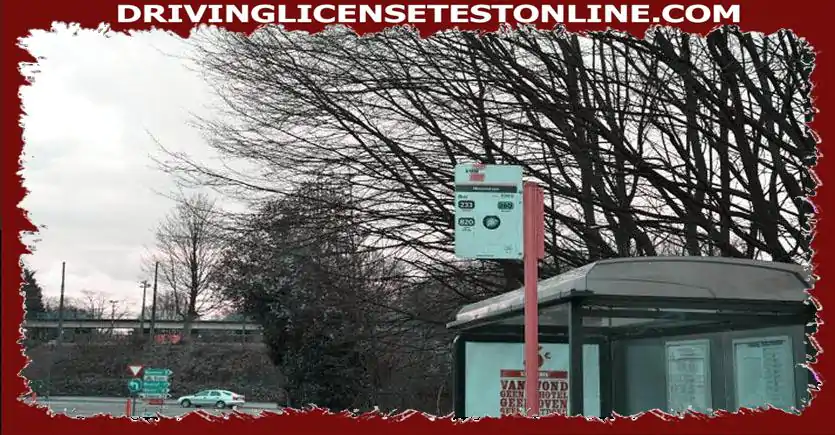 A buszmegállót jelző tábla magasságában a parkolás tilos, kivéve, ha: