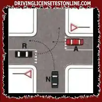 A la intersecció de la figura, els vehicles A i R han de parar, si cal