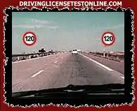 Du får överskrida den maximala hastighetsgränsen som uttrycks av tecknet som visas på fotografiet för att köra ? .