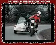Jei vairuojate motociklą su šonine priekaba, kiek suaugusiųjų iš viso gali...