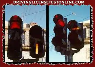 A jobb oldali képen a jel vízszintes sávja azt jelzi a tömegközlekedési járművek vezetőjének, hogy: