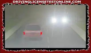 คนขับควรทำอย่างไรหากตื่นตากับแสงไฟของรถที่กำลังมา?