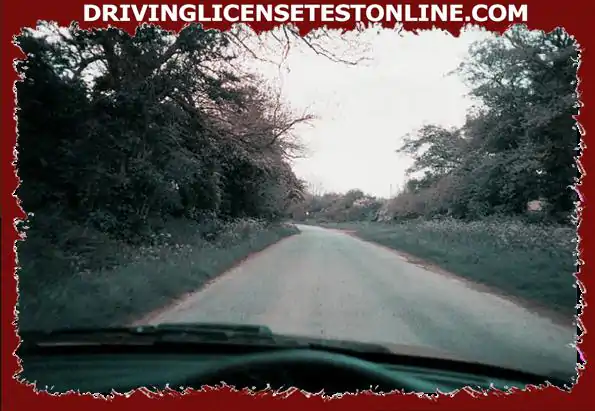 Bạn đang lái xe về phía khúc cua bên trái này . Bạn nên lường trước nguy hiểm nào ?