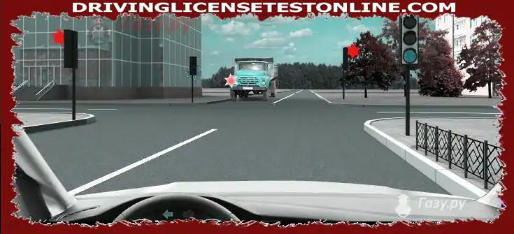 Σκοπεύετε να στρίψετε αριστερά . Εάν παραχωρήσετε σε ένα φορτηγό ?
