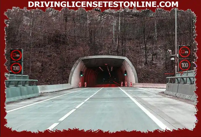 Olet lähestymässä tätä tunnelia nopeudella . 90 km / h . Kuinka käyttäydyt...