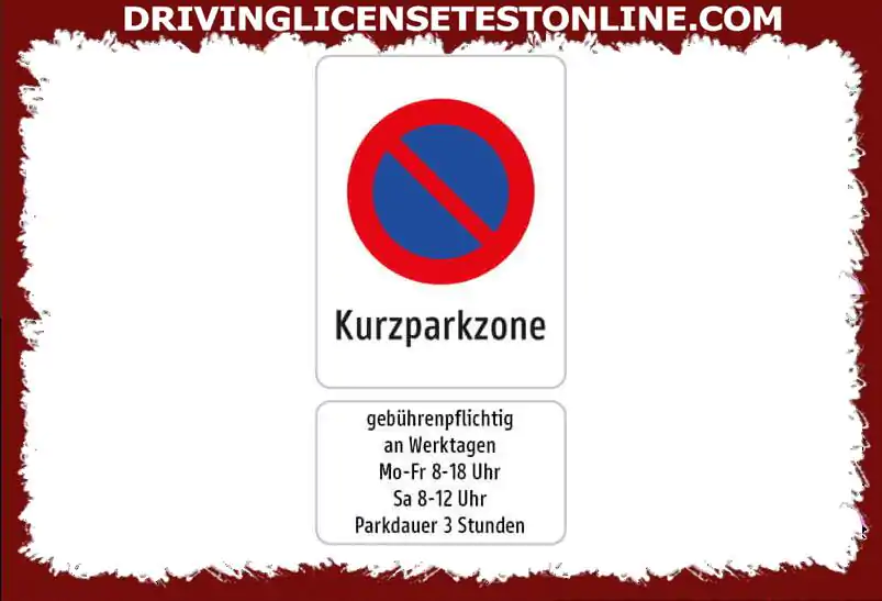 For which vehicles do you have to pay fees in this short-term parking zone ?
