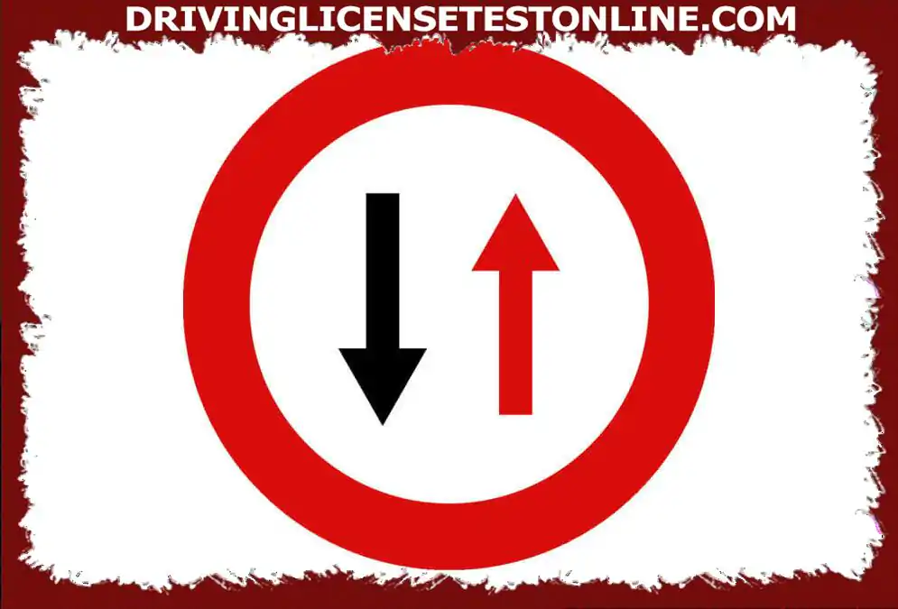 Med tanke på signalen är det obligatoriskt att stanna för att låta ett fordon passera i motsatt riktning ?