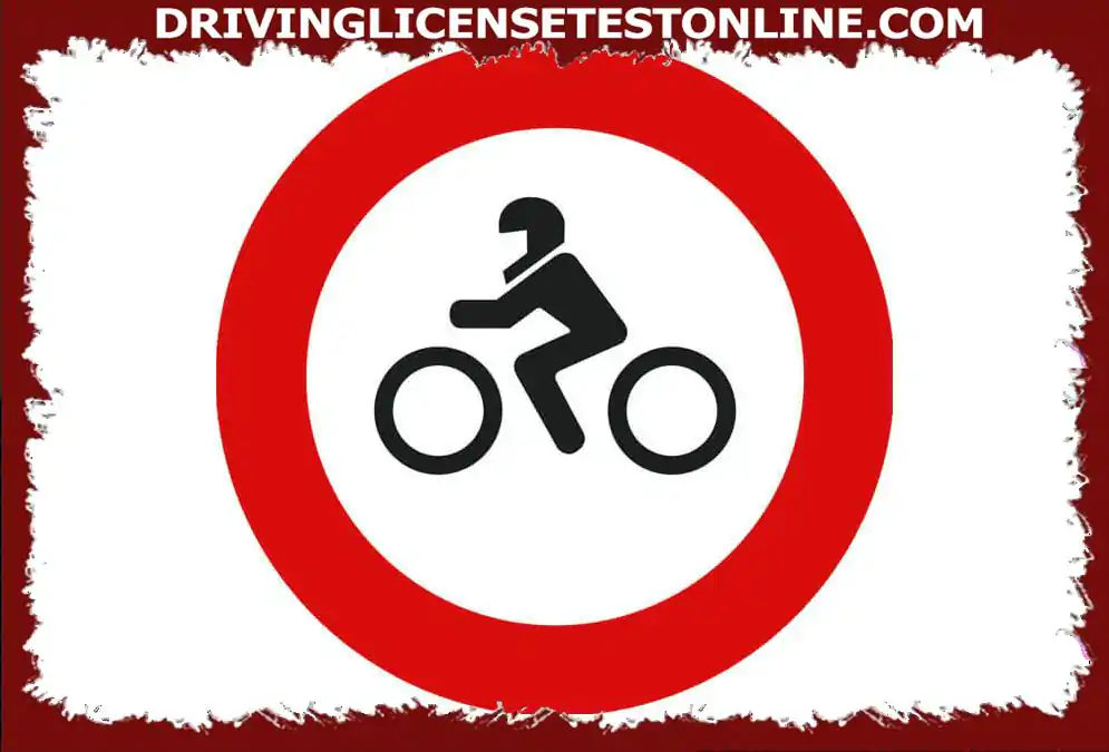 Jika mengemudi di jalan raya, Anda menemukan tanda ini, Anda dapat melewati jika mengendarai sepeda motor ?