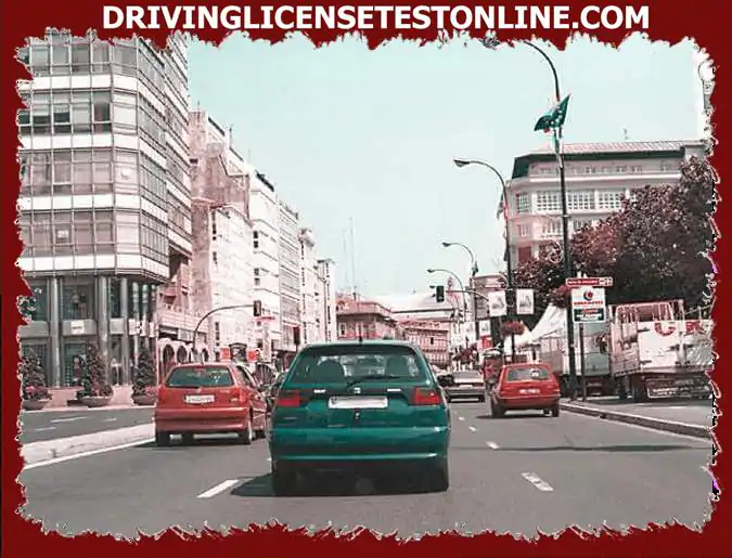 If you drive a bus, you are allowed to circulate in town on the lane located farthest to the left of a road that has three lanes of traffic in the same direction ?