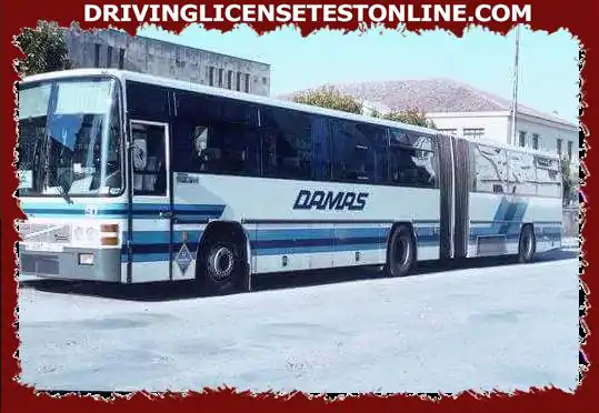 60 koltuklu körüklü otobüsü kullanmak için hangi lisans gerekir ?