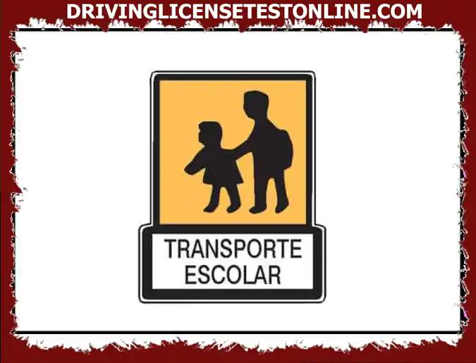 Tegyen iskolai közlekedést az autóbusszal . Mit kell tennie, ha a társ nincs a fedélzeten olyan esetekben, amikor jelenlétük kötelező ?
