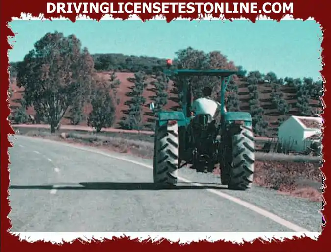 Anda diizinkan untuk menyalip traktor pertanian ini yang berjalan di bahu ?