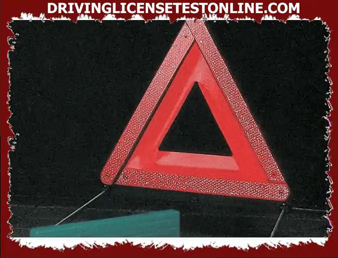 Jos ajamasi ajoneuvoryhmä on liikkumaton moottoritien kulmien rikkoutumisen vuoksi, sinun on asetettava vaaran varoituslaitteet
