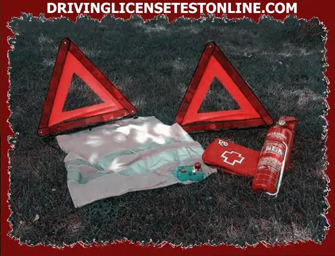 ADR: n mukaan vaarallisia aineita kuljettavien ajoneuvojen kuljettamien sammuttimien...