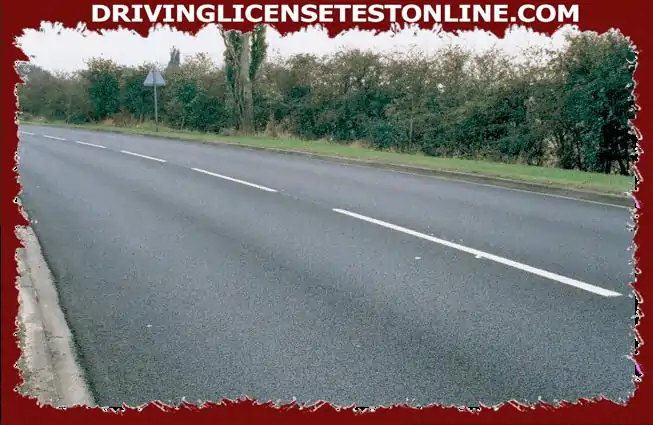 ¿Qué significa esta línea blanca a lo largo del centro de la carretera? ?