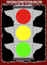Light signals: | Upon meeting the traffic light in the figure, the passage is allowed when the red light turns on, using the utmost caution