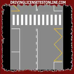 Roadանապարհային գծանշումներ : | Հետիոտնային անցմանը կարող է նախորդել աջից դեղին զիգզագի շերտը ,, ինչպես հետևյալ նկարում