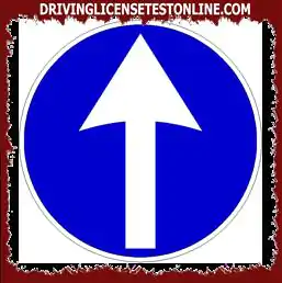 Gösterilen | işareti, tek yönlü trafiğin başlangıcını belirtir