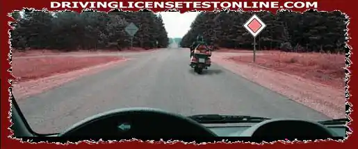 Are you allowed to overtake a motorcyclist ?