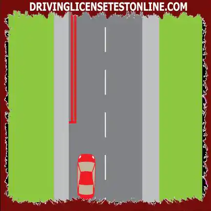 한 쌍의 빨간색 선으로 둘러싸인 도로 구간에 도착합니다.. 이 선은 무엇을 의미합니까?