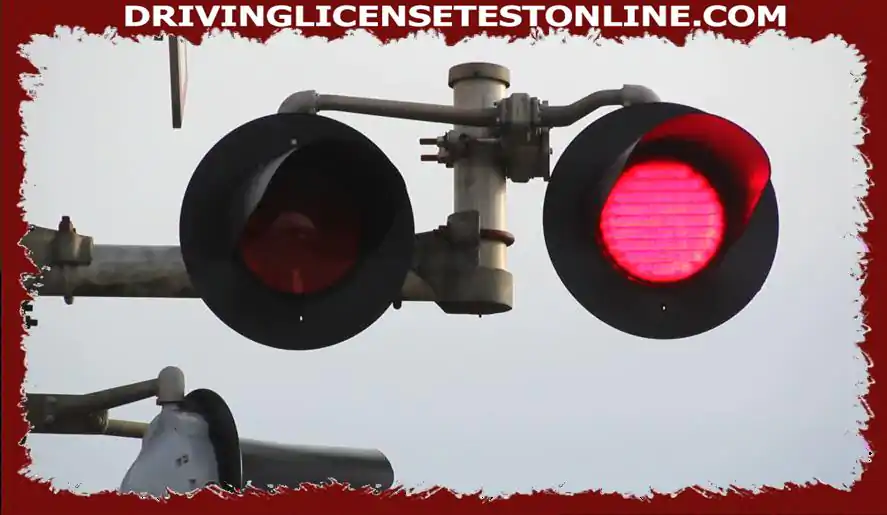 Đèn giao thông đặc biệt có đèn đỏ nhấp nháy Số . 162