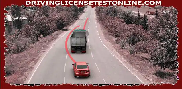 Melyik autóvezető nem mozoghat a nyíl irányába, ha az adott út középső sávját mindkét irányban forgalomra használják