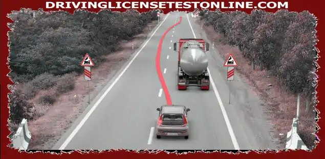 En la situación dada , si el conductor del automóvil tiene prohibido adelantar en la dirección de la flecha ?