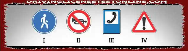 أي من إشارات الطريق التالية تحظر استخدام إشارة مسموعة ، ما لم يتم استخدام الإشارة لمنع وقوع حادث مروري ?